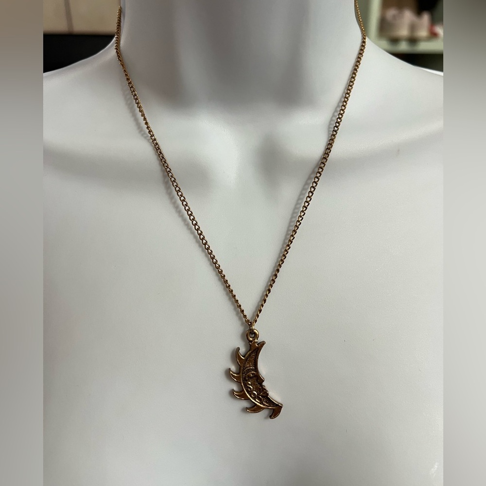 Source Unknown Gold Crescent Moon Necklace